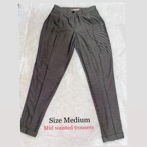 Patterned mid rise trousers